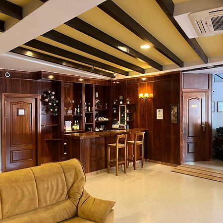 Hospedium Hotel Blu Fonseca Пелигрос Экстерьер фото