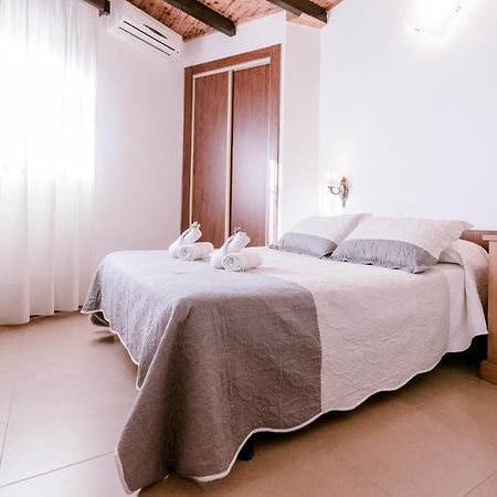Hospedium Hotel Blu Fonseca Пелигрос Экстерьер фото