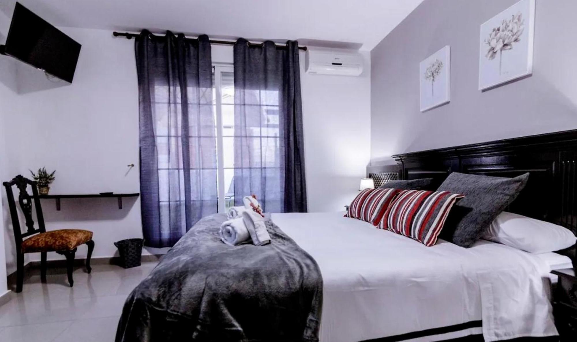 Hospedium Hotel Blu Fonseca Пелигрос Экстерьер фото