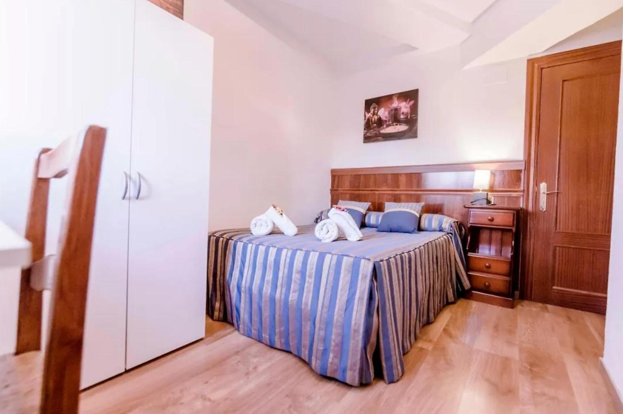Hospedium Hotel Blu Fonseca Пелигрос Экстерьер фото