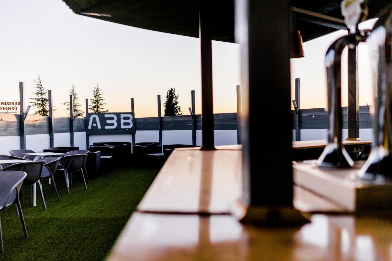 Hospedium Hotel Blu Fonseca Пелигрос Экстерьер фото